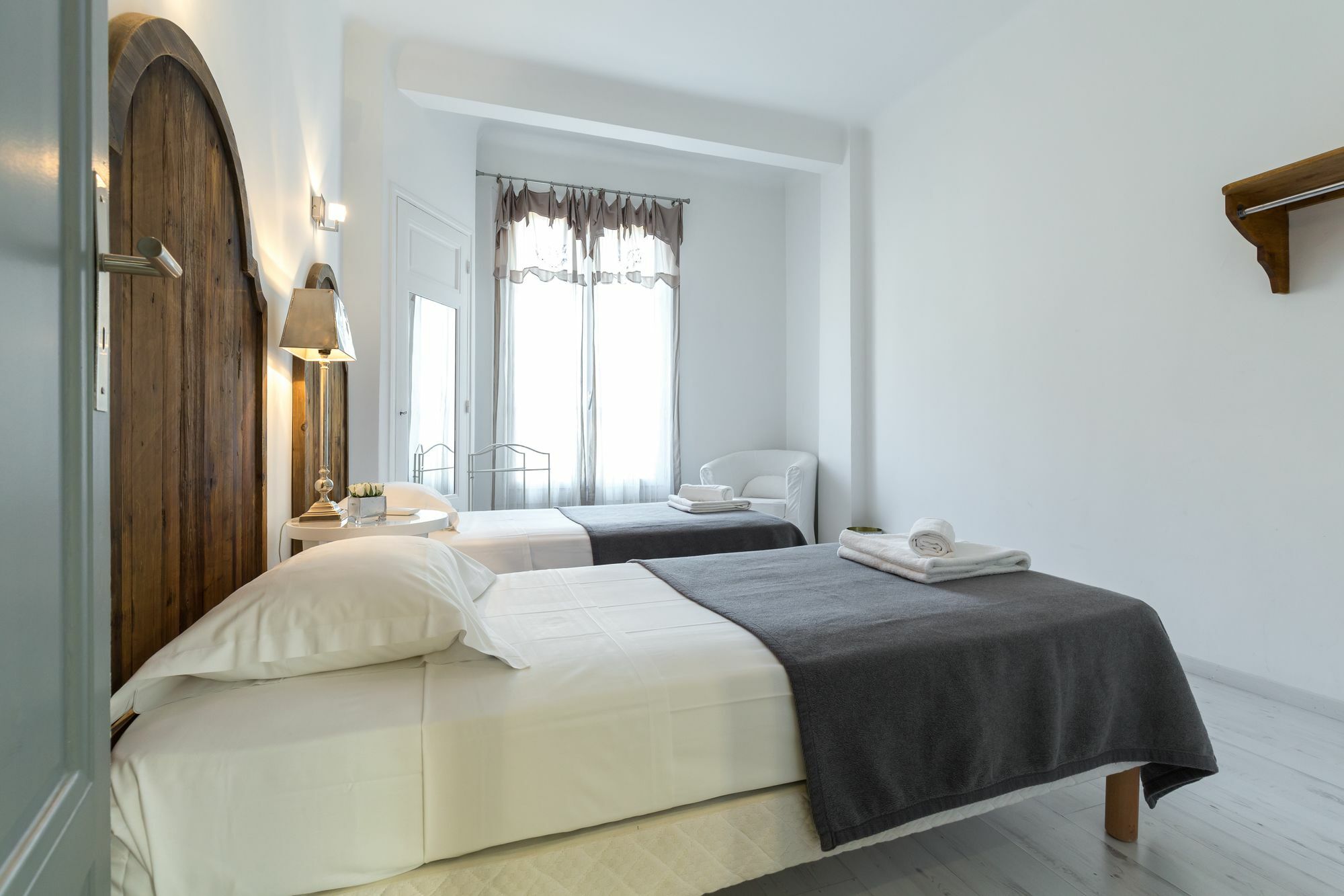 Centrally Located Modern 2 Bed Apartment In Cannes With Aircon And High Ceilings And Modern Design 696 Exterior foto